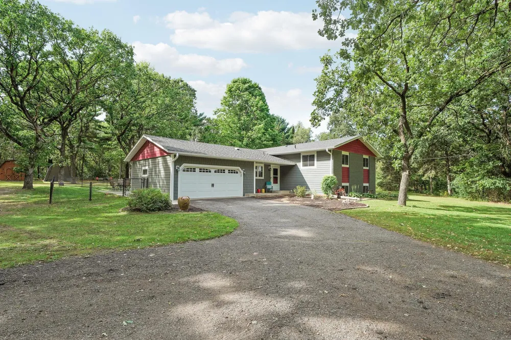 19505 Owen Avenue Hastings, MN 55033