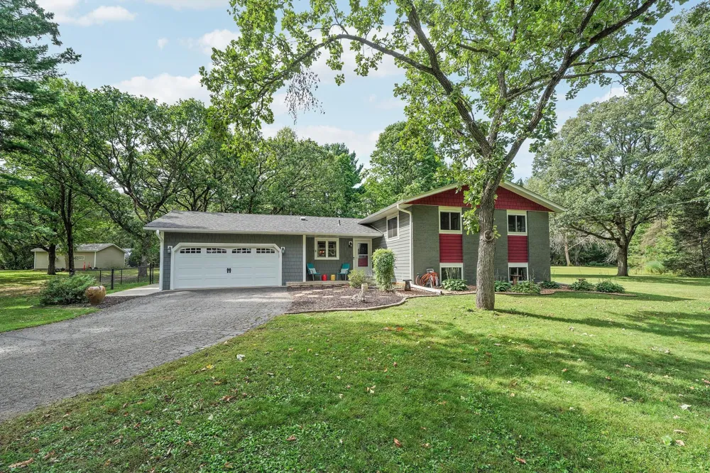 19505 Owen Avenue Hastings, MN 55033