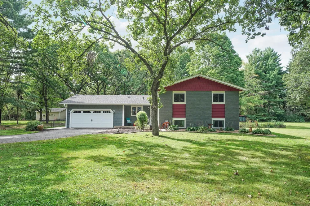 19505 Owen Avenue Hastings, MN 55033