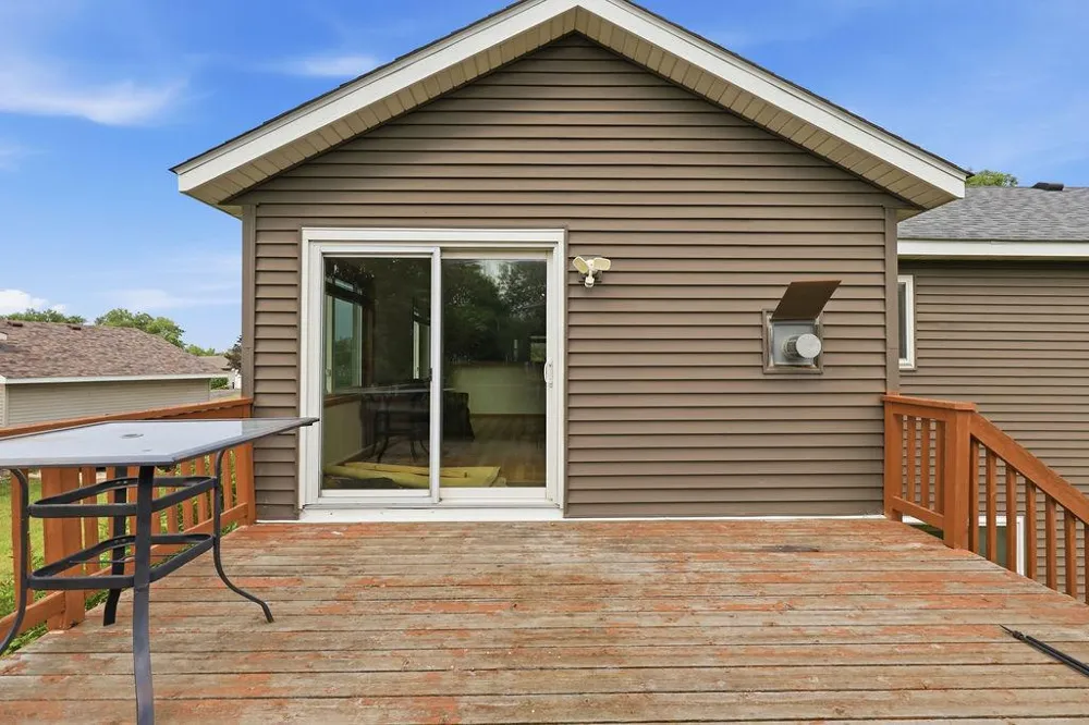 17373 Glencoe Avenue Lakeville, MN 55044