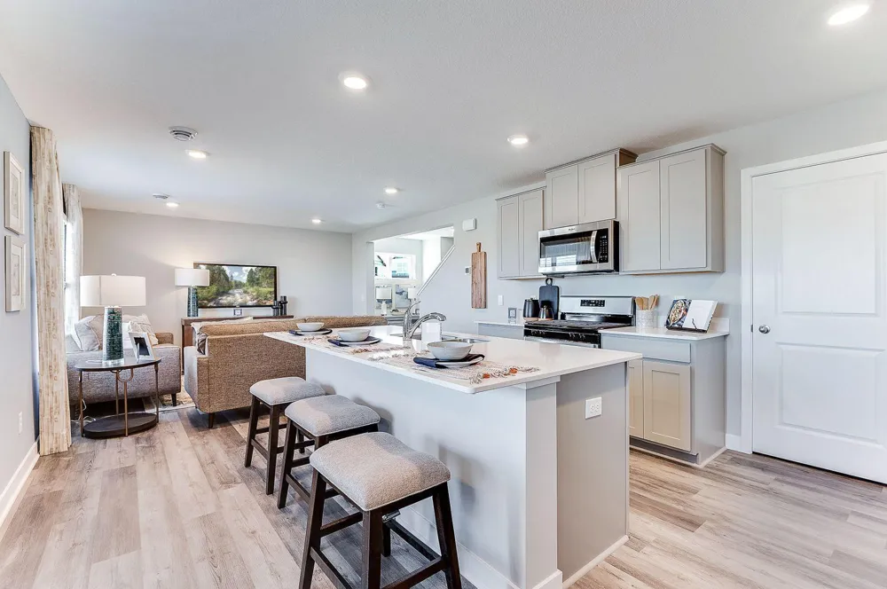1922 Highview Terrace Shakopee, MN 55379