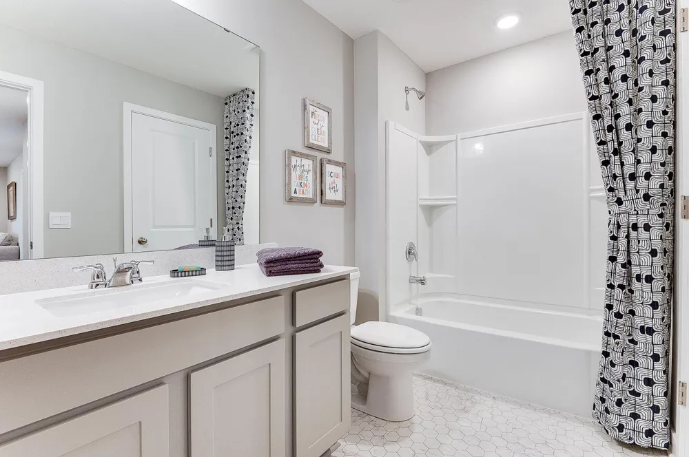 1922 Highview Terrace Shakopee, MN 55379