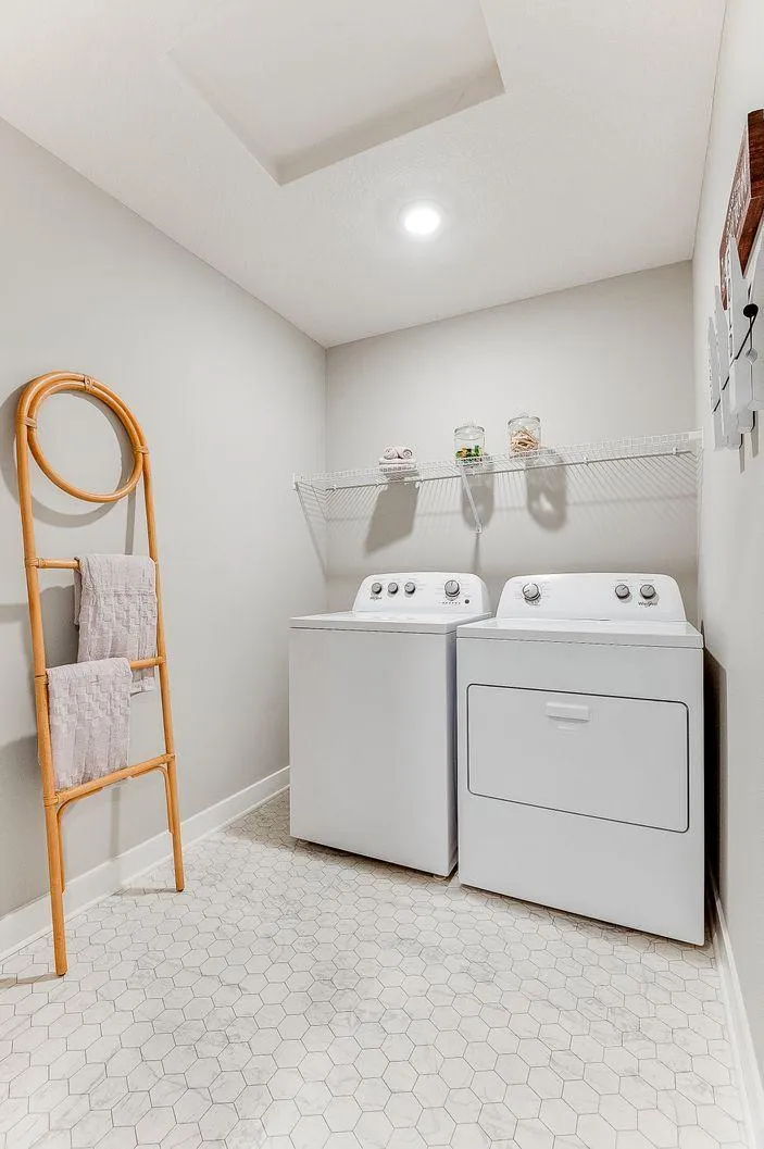 1922 Highview Terrace Shakopee, MN 55379