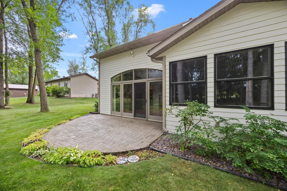 3214 Shorewood Drive Rush City, MN 55069