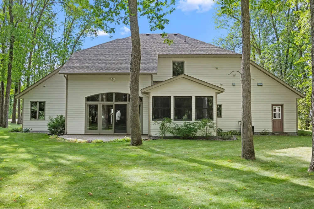 3214 Shorewood Drive Rush City, MN 55069
