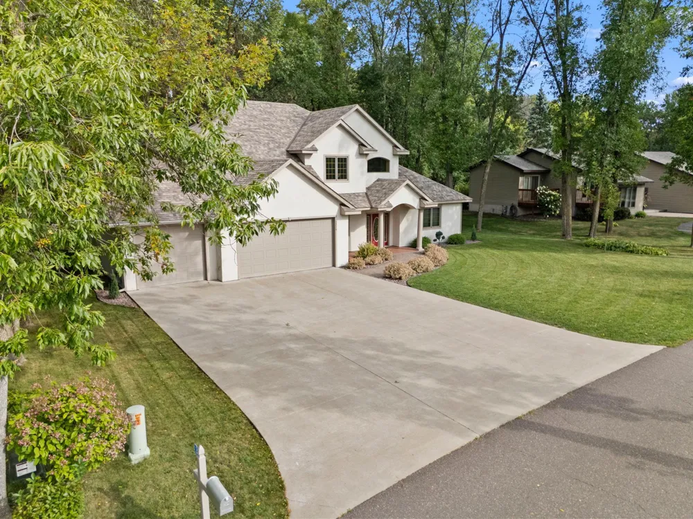 3214 Shorewood Drive Rush City, MN 55069