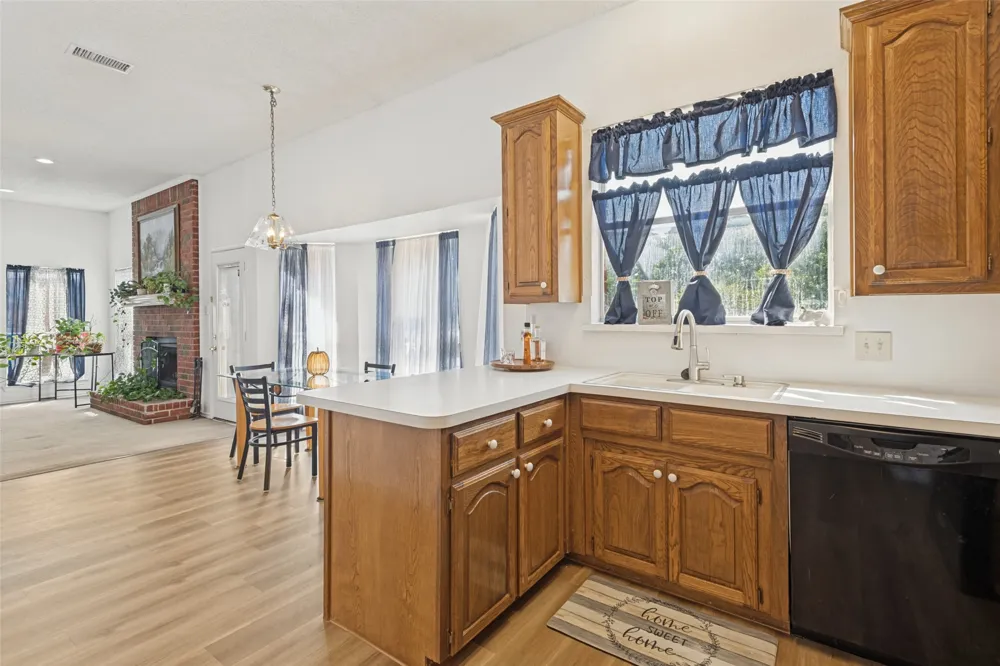 8914 Greenwood Trail Rowlett, TX 75088