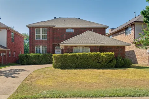 8914 Greenwood Trail