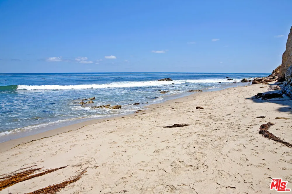28901 Boniface Drive Malibu, CA 90265