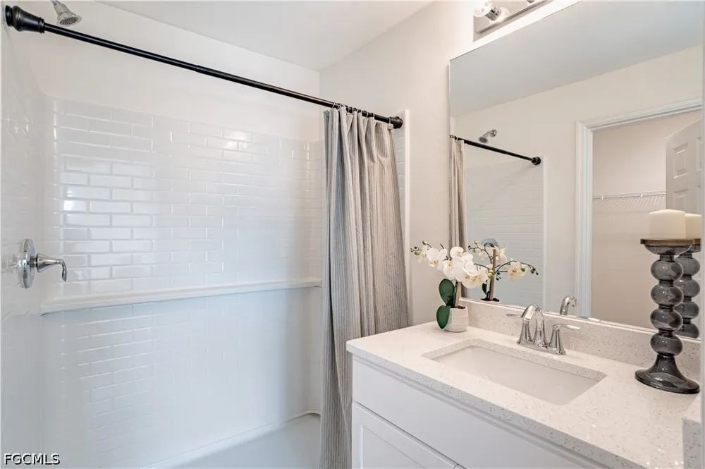 NE 5th Avenue Cape Coral, FL 33909
