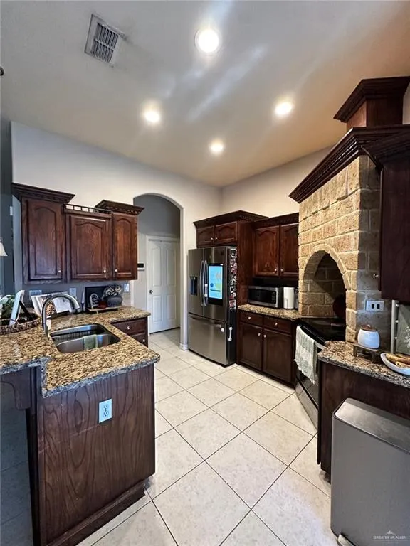 3013 Cactus Drive Weslaco, TX 78599