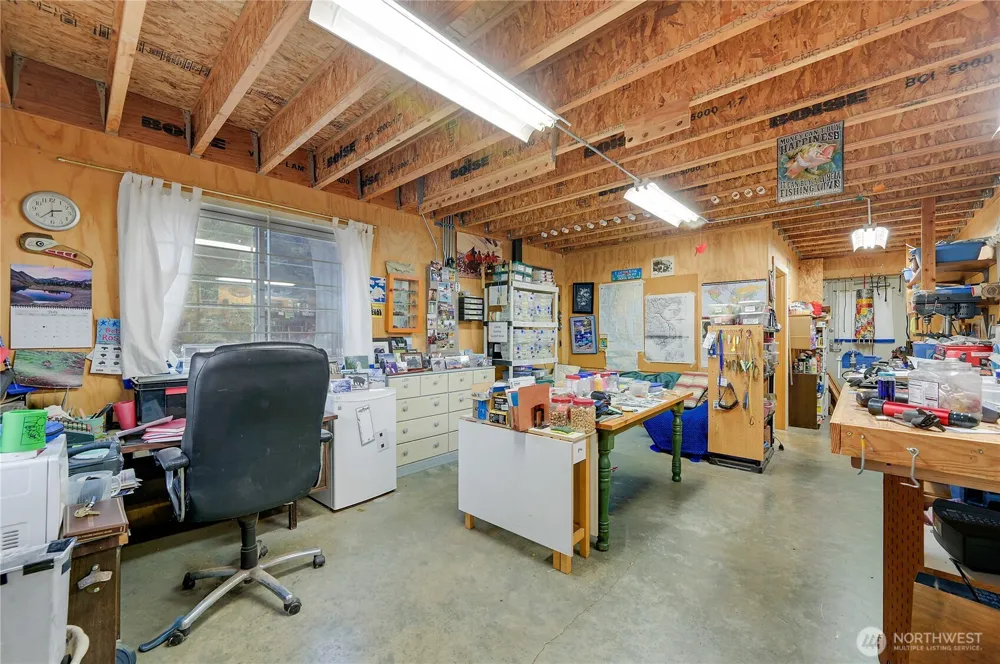 11285 Rhody Drive Port Hadlock, WA 98339