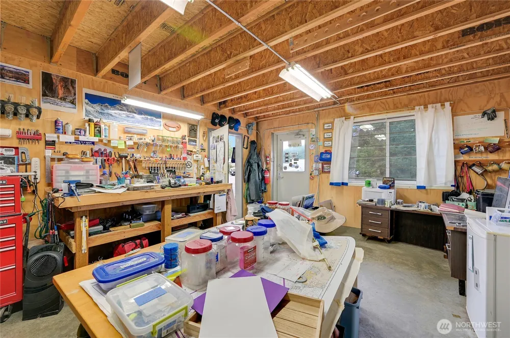 11285 Rhody Drive Port Hadlock, WA 98339