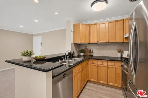 6505 Green Valley Circle