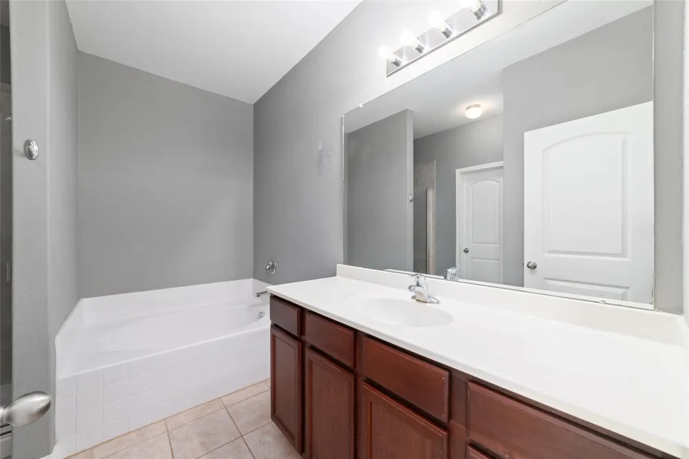 1077 Mule Ridge Drive Katy, TX 77493