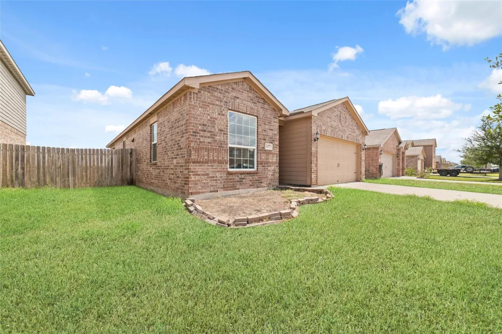 1077 Mule Ridge Drive Katy, TX 77493