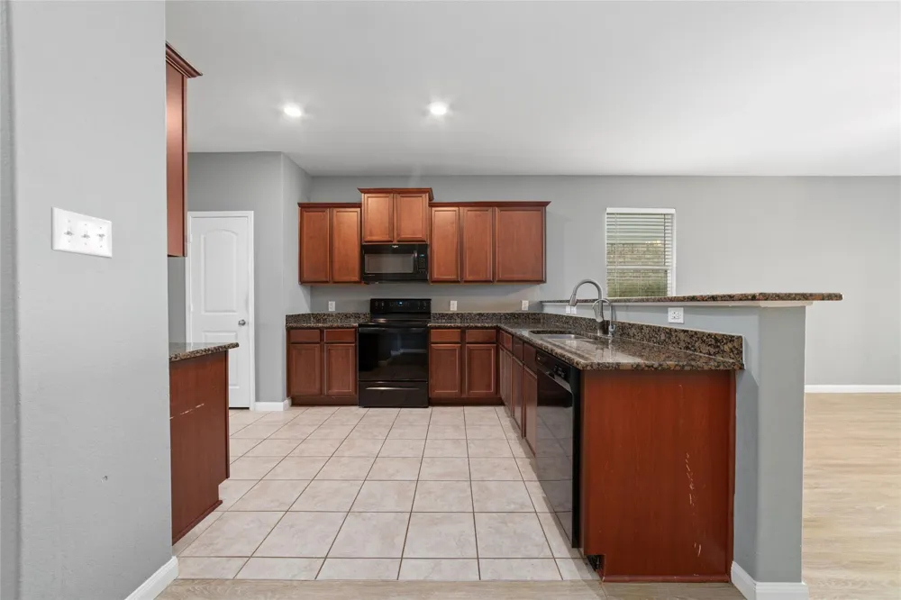 1077 Mule Ridge Drive Katy, TX 77493