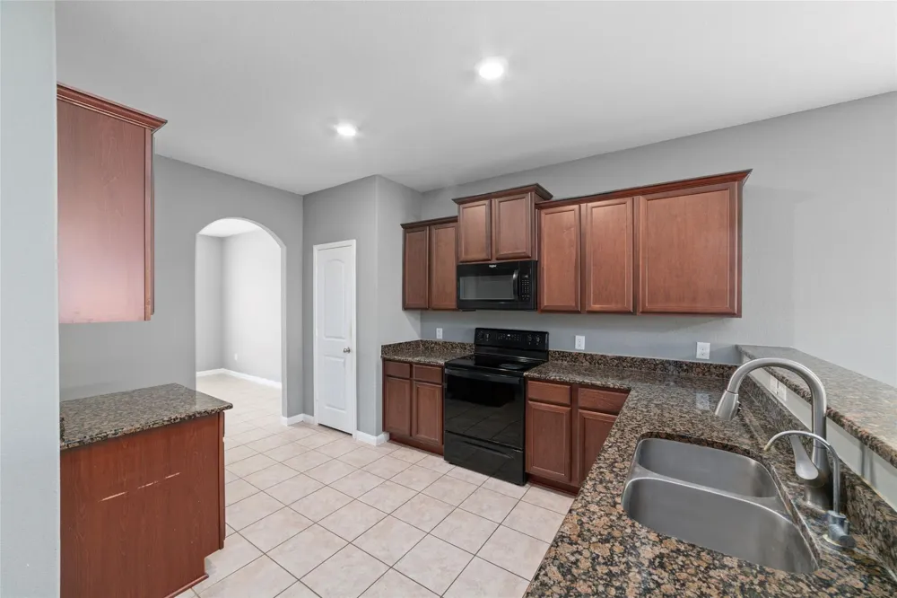 1077 Mule Ridge Drive Katy, TX 77493