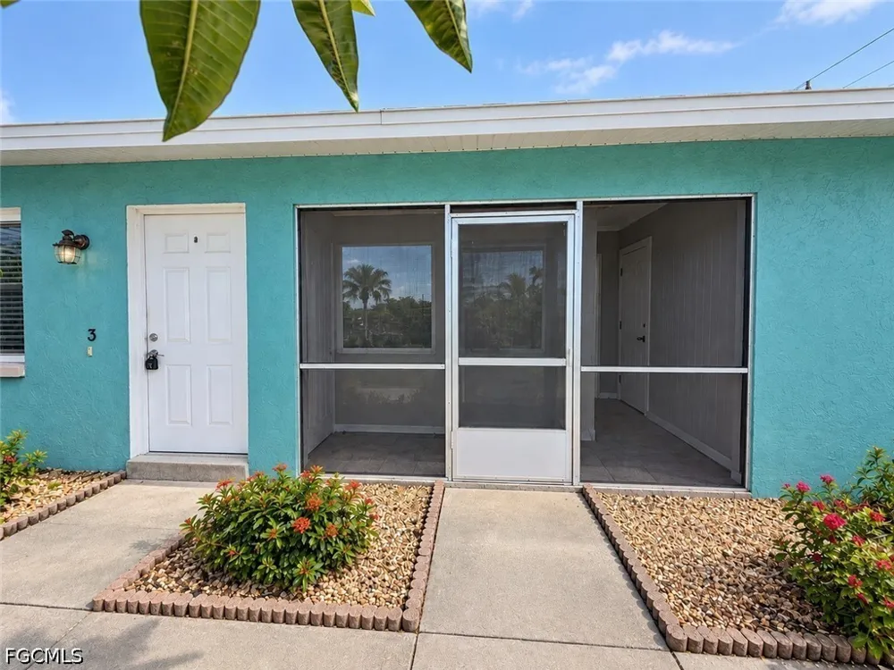 SE Santa Barbara Place #3 Cape Coral, FL 33904