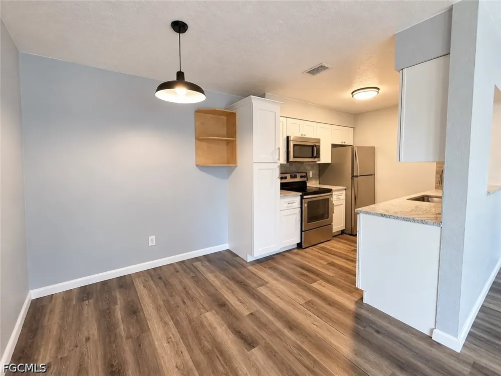 SE Santa Barbara Place #3 Cape Coral, FL 33904