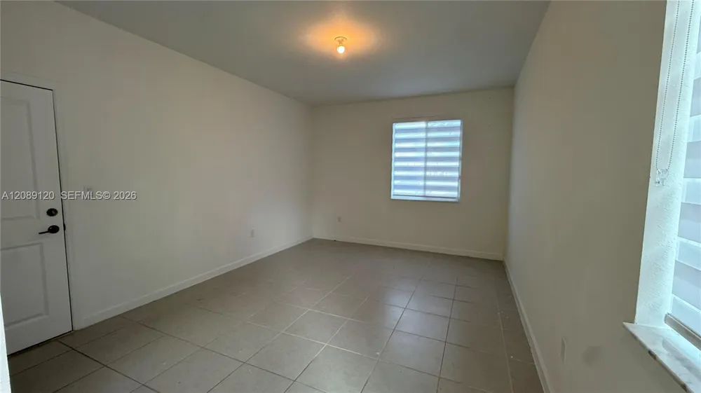 679 SE 13th St Cir Homestead, FL 33034