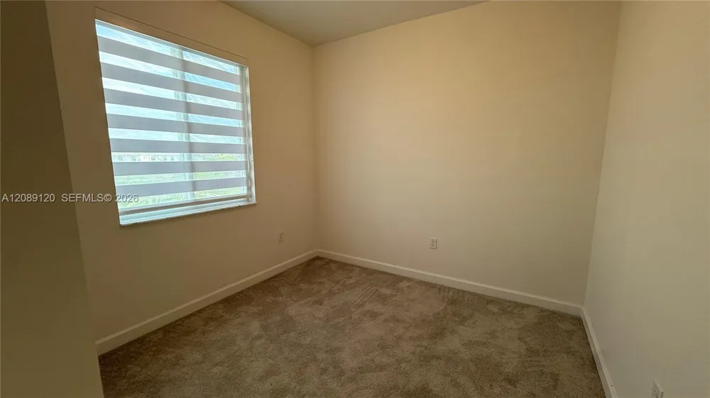 679 SE 13th St Cir Homestead, FL 33034