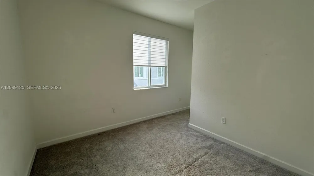 679 SE 13th St Cir Homestead, FL 33034