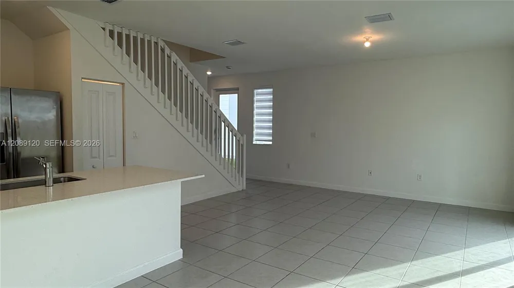 679 SE 13th St Cir Homestead, FL 33034
