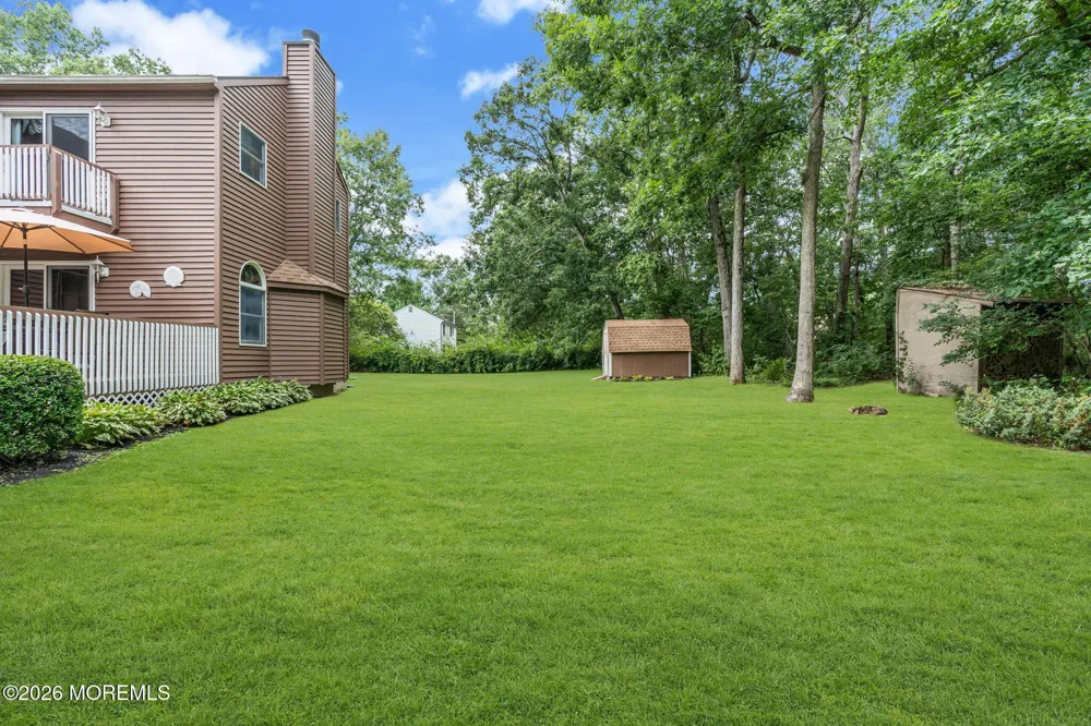 191 Edgemere Court Toms River, NJ 08755