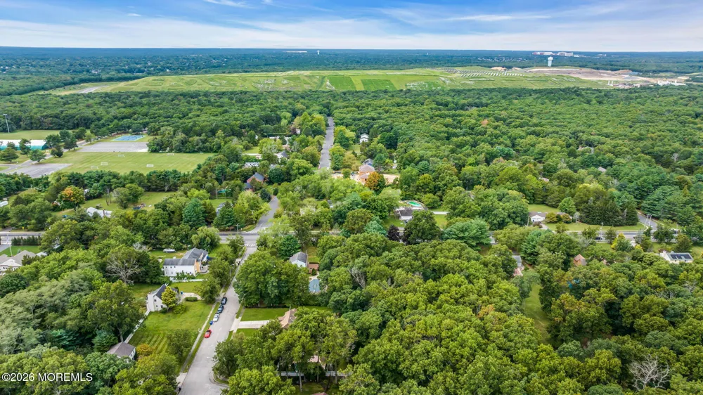 191 Edgemere Court Toms River, NJ 08755