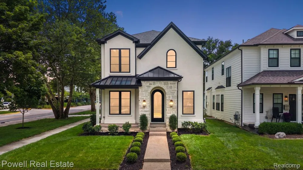 1998 Hazel Street Birmingham City, MI 48009