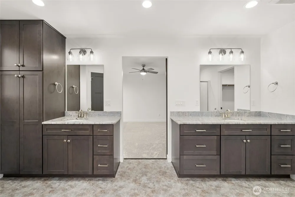 16735 Leitner Road SW Rochester, WA 98579