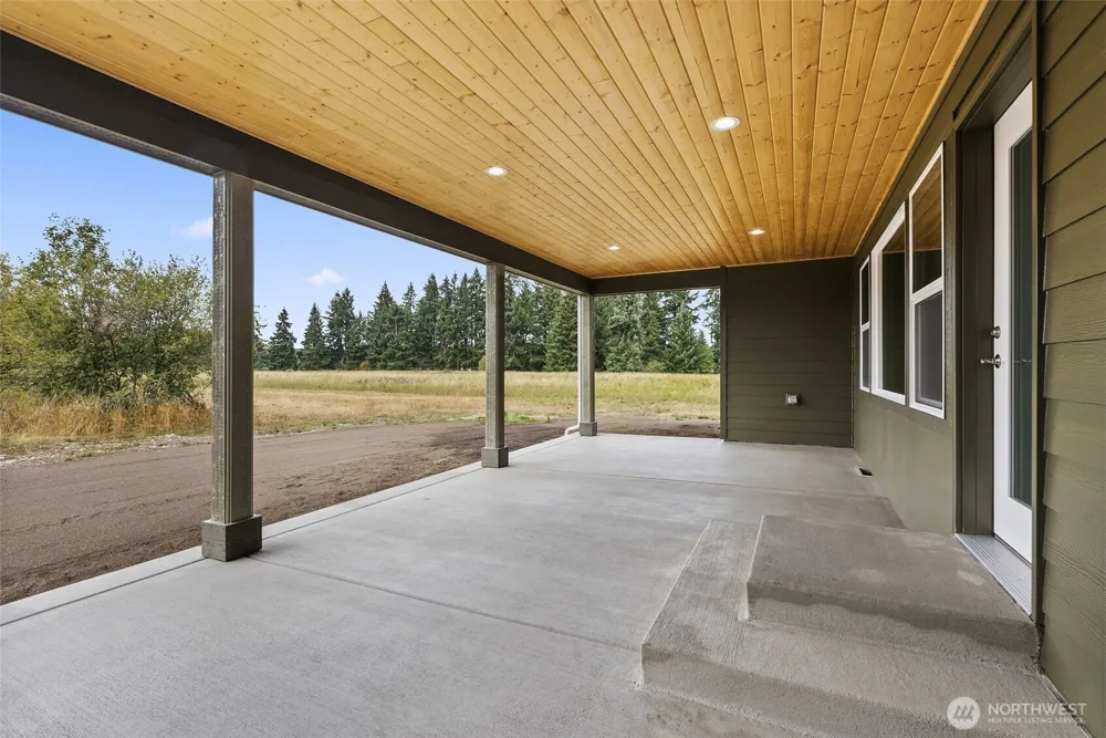 16735 Leitner Road SW Rochester, WA 98579