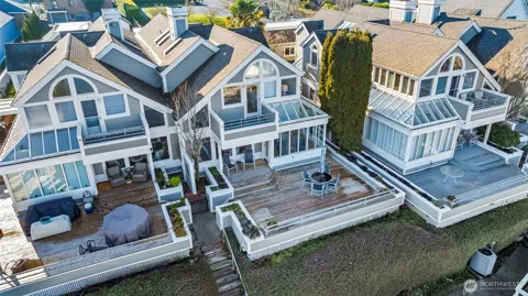 3503 Harborview Drive #2