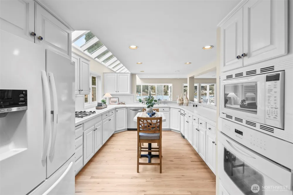 3503 Harborview Drive #2 Gig Harbor, WA 98332