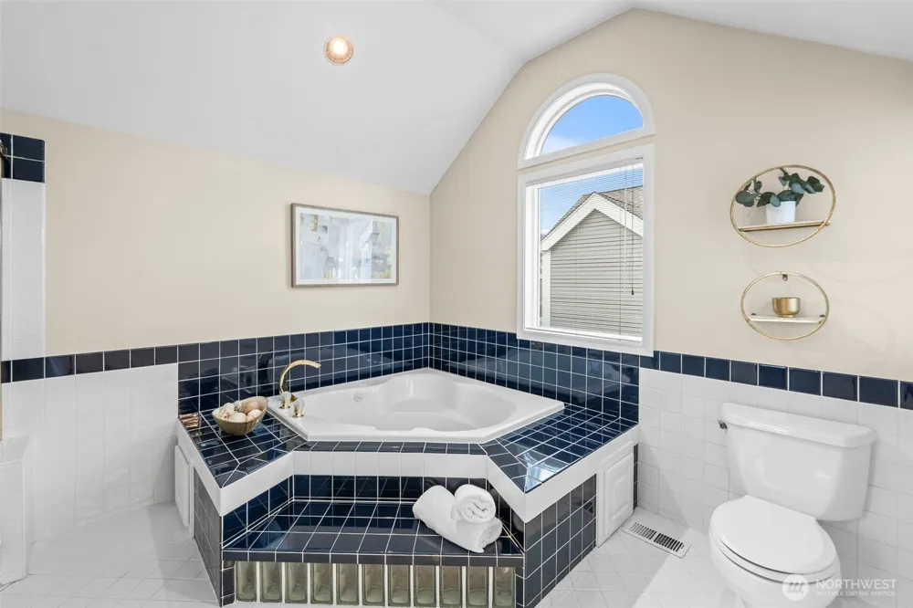 3503 Harborview Drive #2 Gig Harbor, WA 98332
