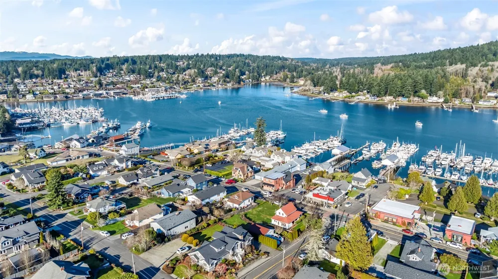 3503 Harborview Drive #2 Gig Harbor, WA 98332
