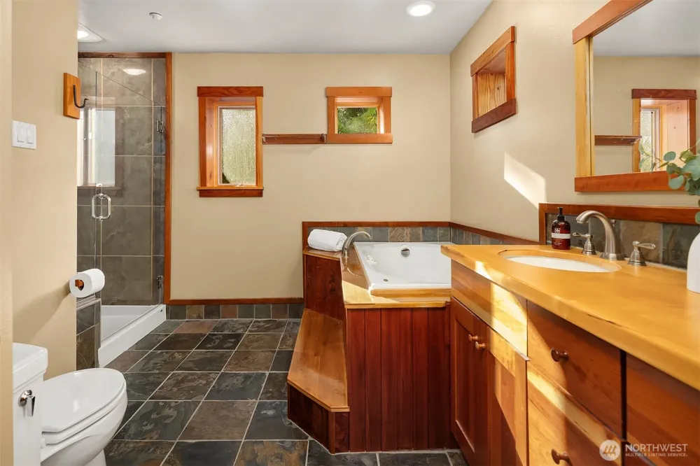 12317 176th Avenue SE Renton, WA 98059