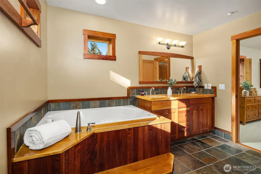 12317 176th Avenue SE Renton, WA 98059