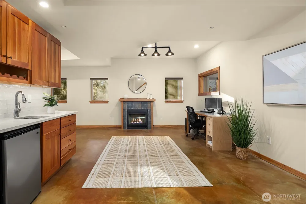 12317 176th Avenue SE Renton, WA 98059