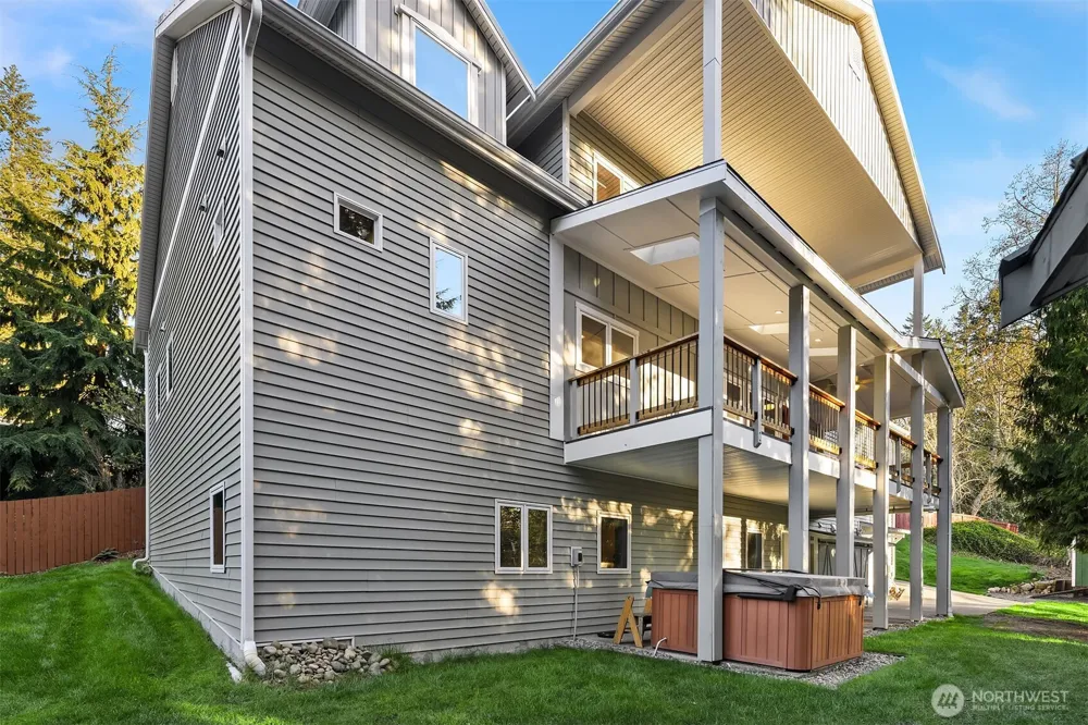 12317 176th Avenue SE Renton, WA 98059