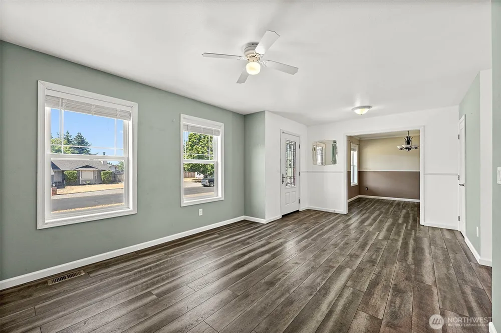 19411 107th Avenue Ct E Graham, WA 98338