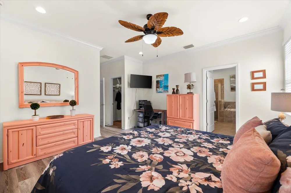 12501 CINQUETERRE DRIVE Venice, FL 34293