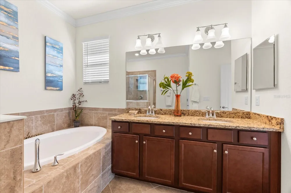 12501 CINQUETERRE DRIVE Venice, FL 34293