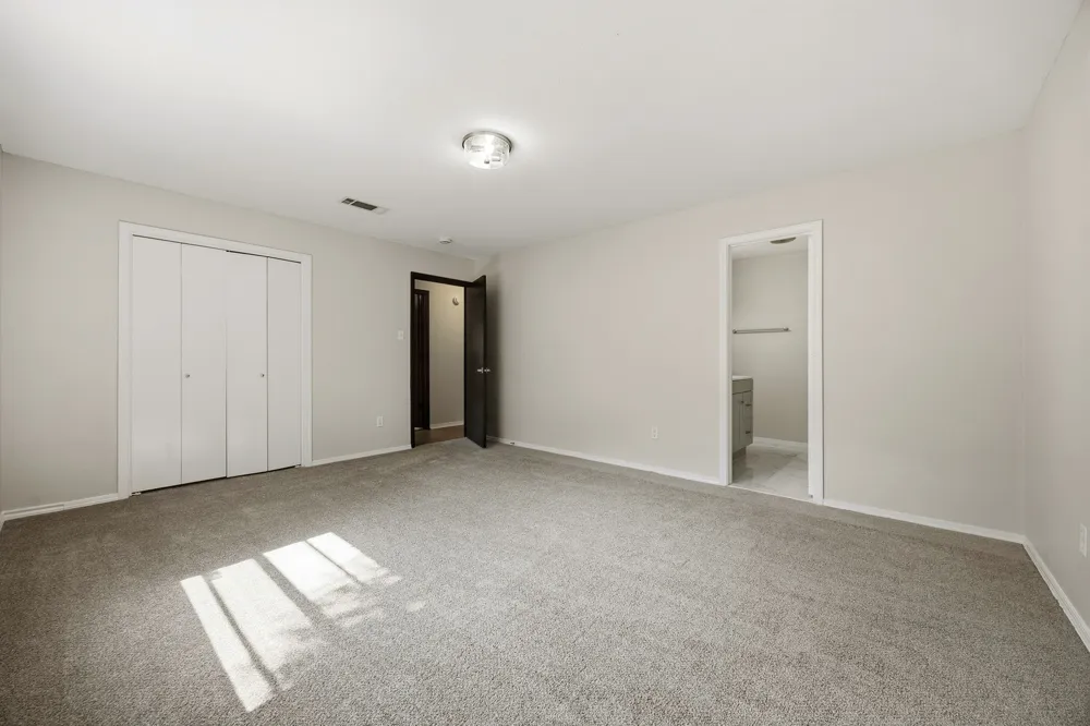 756 NW Charlyne Drive Burleson, TX 76028