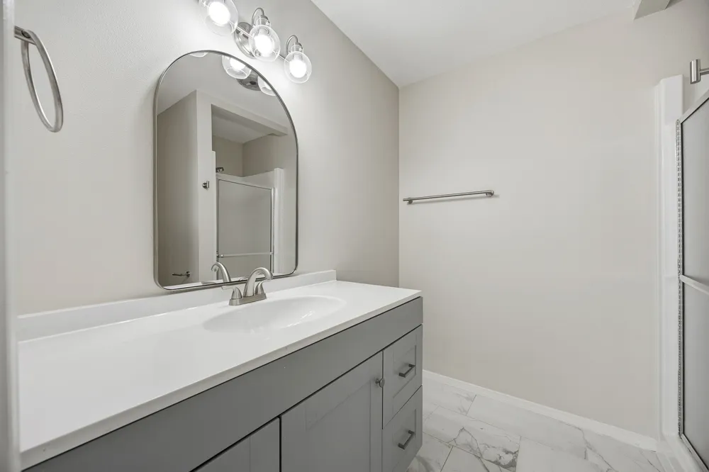 756 NW Charlyne Drive Burleson, TX 76028