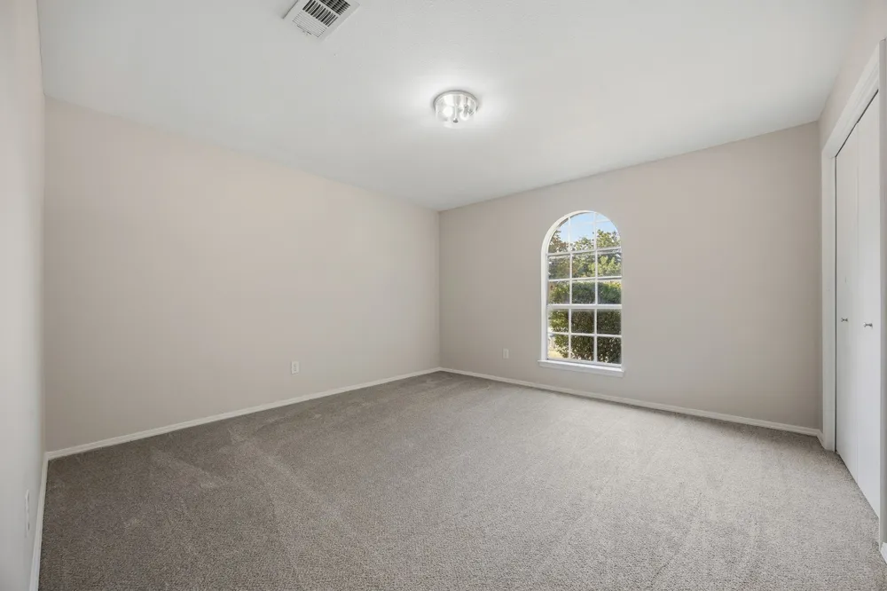 756 NW Charlyne Drive Burleson, TX 76028