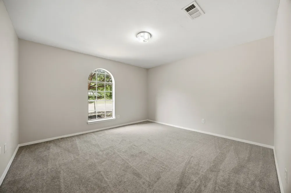 756 NW Charlyne Drive Burleson, TX 76028