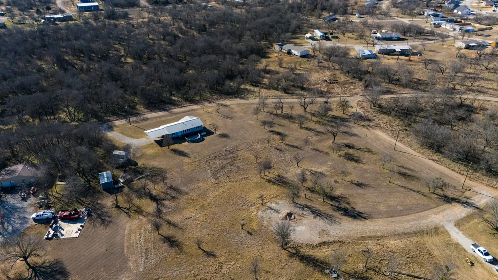 305 Cheyenne Drive Runaway Bay, TX 76426