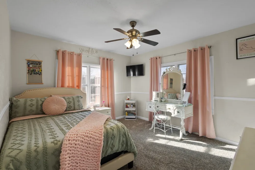 305 Cheyenne Drive Runaway Bay, TX 76426